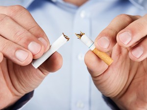 Sigarayı bırakırken elektronik sigara içilir mi?